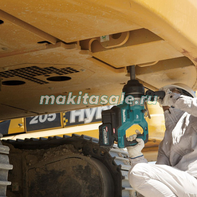 Аккумуляторный ударный гайковерт XGT Makita TW010GZ