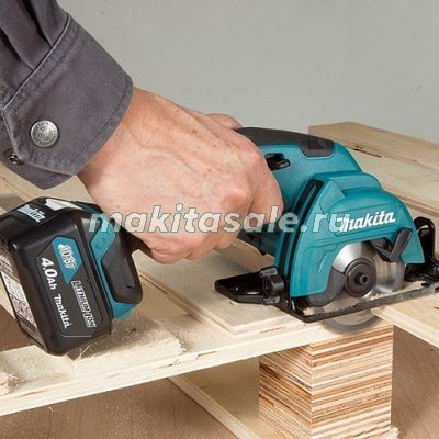 Аккумуляторная дисковая пила Makita HS301DWME