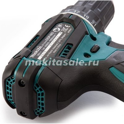 Дрель-шуруповерт Makita DDF482Z