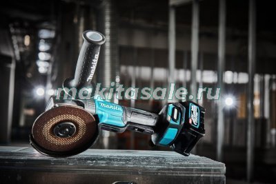 Аккумуляторная угловая шлифмашина Makita XGT GA013GZ