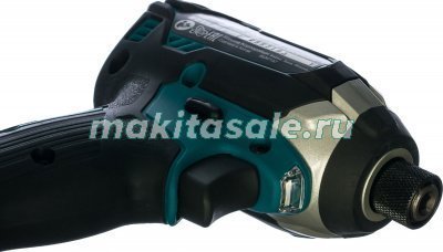 Ударный гайковерт Makita DTD153RFE
