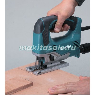 Лобзик Makita JV0600K