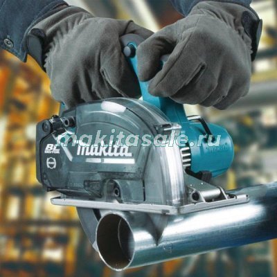 Аккумуляторная дисковая пила Makita DCS553Z