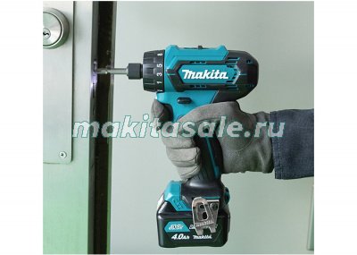 Дрель-шуруповерт Makita DF033DZ