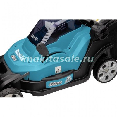 Аккумуляторная газонокосилка DLM432PT2
