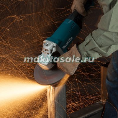 Угловая шлифмашина Makita GA7062