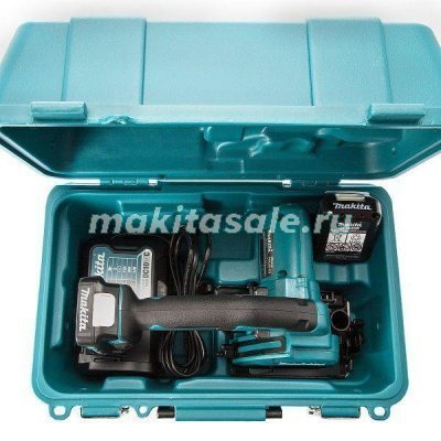 Аккумуляторная дисковая пила Makita HS301DWME