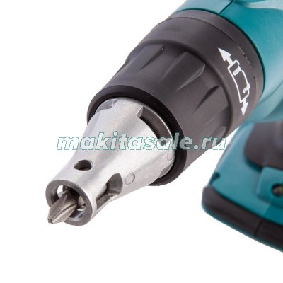 Аккумуляторный шуруповерт Makita DFS451Z