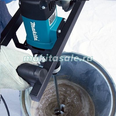 Миксер Makita UT1401