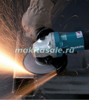 Углошлифовальная машина Makita GA6040C
