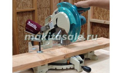 Торцовочная пила Makita LS1221