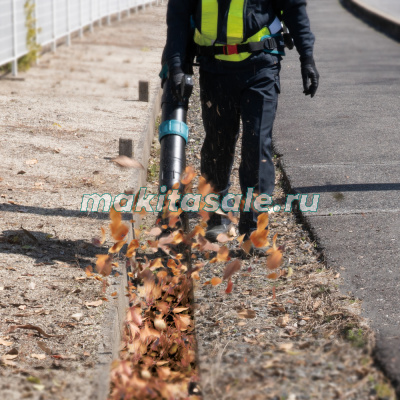 Аккумуляторная воздуходувка Makita UB004CZ