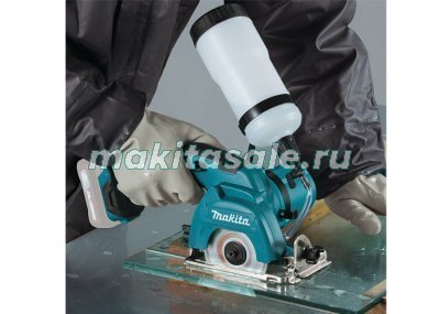 Алмазная аккумуляторная пила Makita CC301DZ