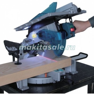 Комбинированная торцовочная пила Makita LH1201FL