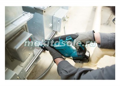 Аккумуляторная сабельная пила Makita DJR188Z