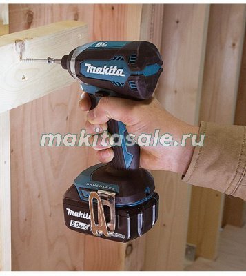 Ударный гайковерт Makita DTD153Z